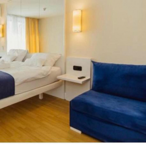 Luxury Sea View Orbi City